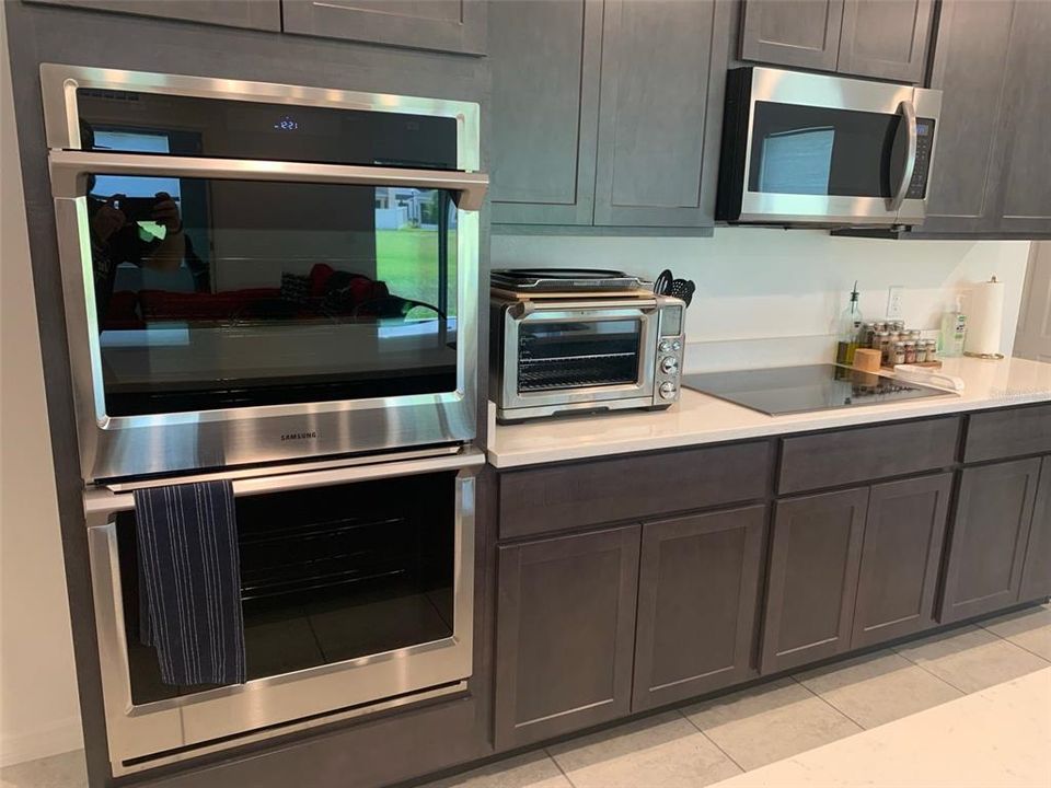 For Sale: $365,000 (3 beds, 2 baths, 1988 Square Feet)