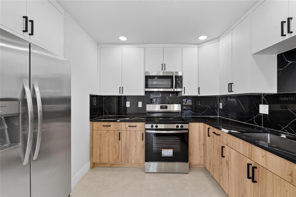 For Sale: $589,000 (3 beds, 2 baths, 1968 Square Feet)