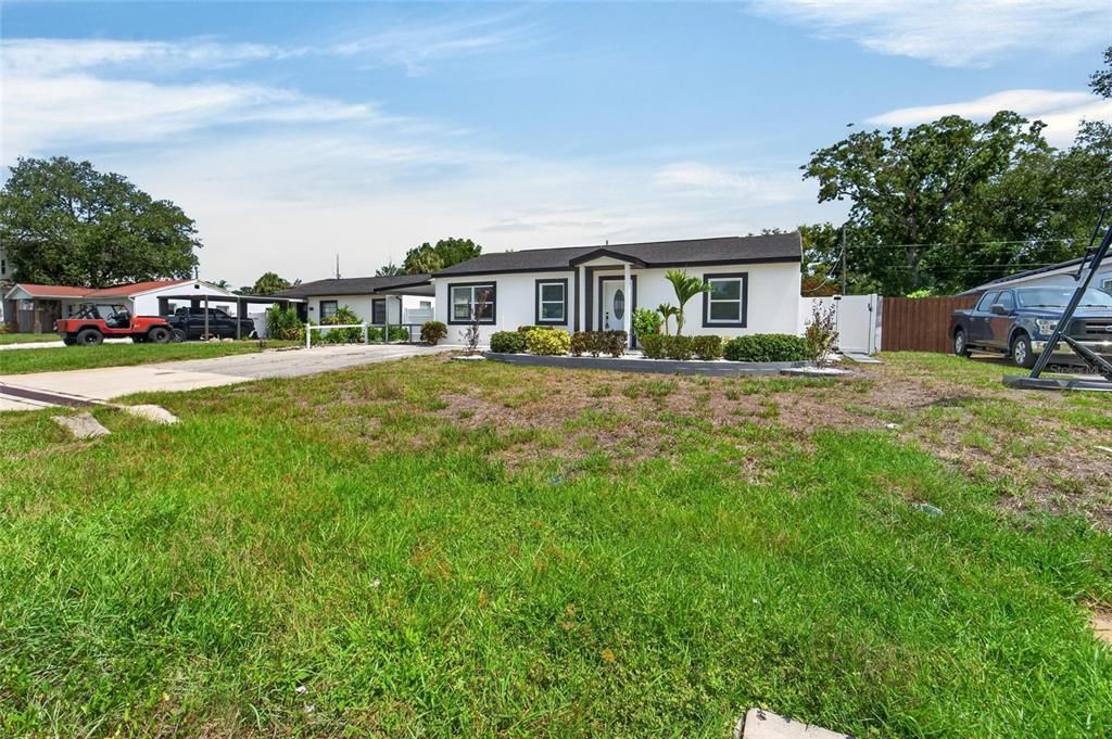 For Sale: $589,000 (3 beds, 2 baths, 1968 Square Feet)