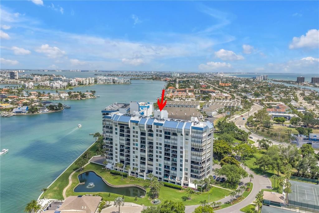 На продажу: $495,000 (2 спален, 2 ванн, 1270 Квадратных фут)