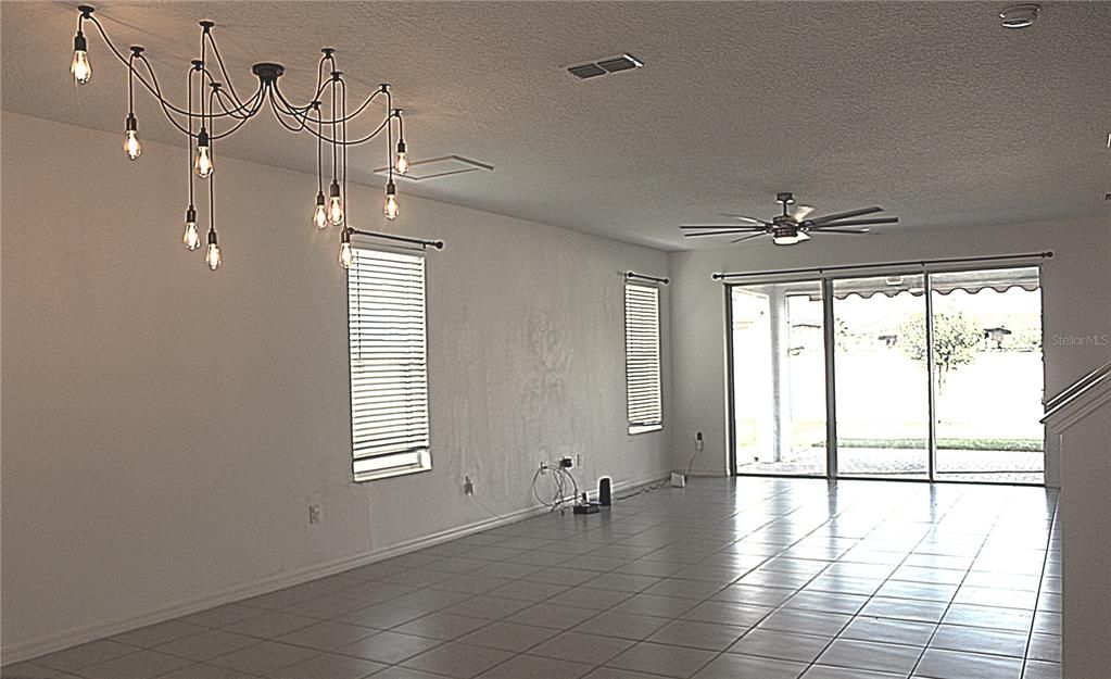 For Rent: $3,250 (5 beds, 3 baths, 2897 Square Feet)