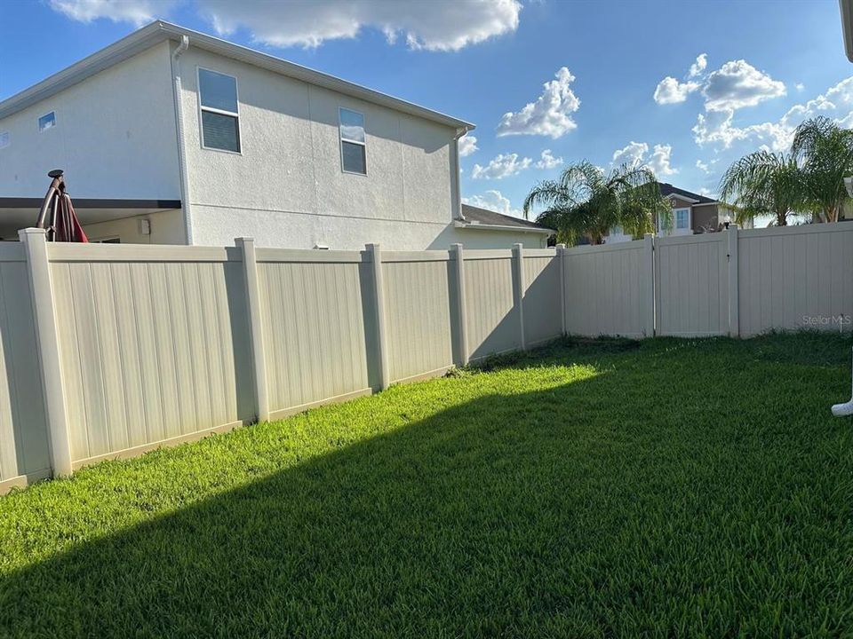 For Rent: $3,250 (5 beds, 3 baths, 2897 Square Feet)
