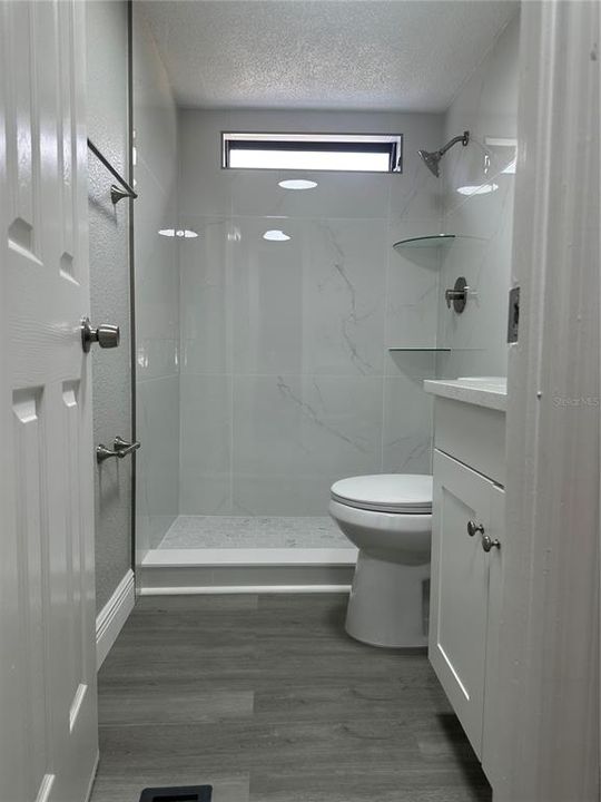 For Sale: $295,000 (3 beds, 2 baths, 1144 Square Feet)