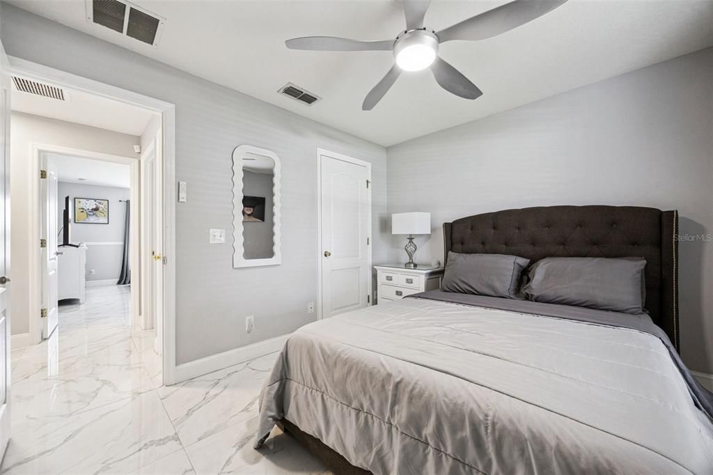 En Venta: $485,000 (4 camas, 2 baños, 2279 Pies cuadrados)