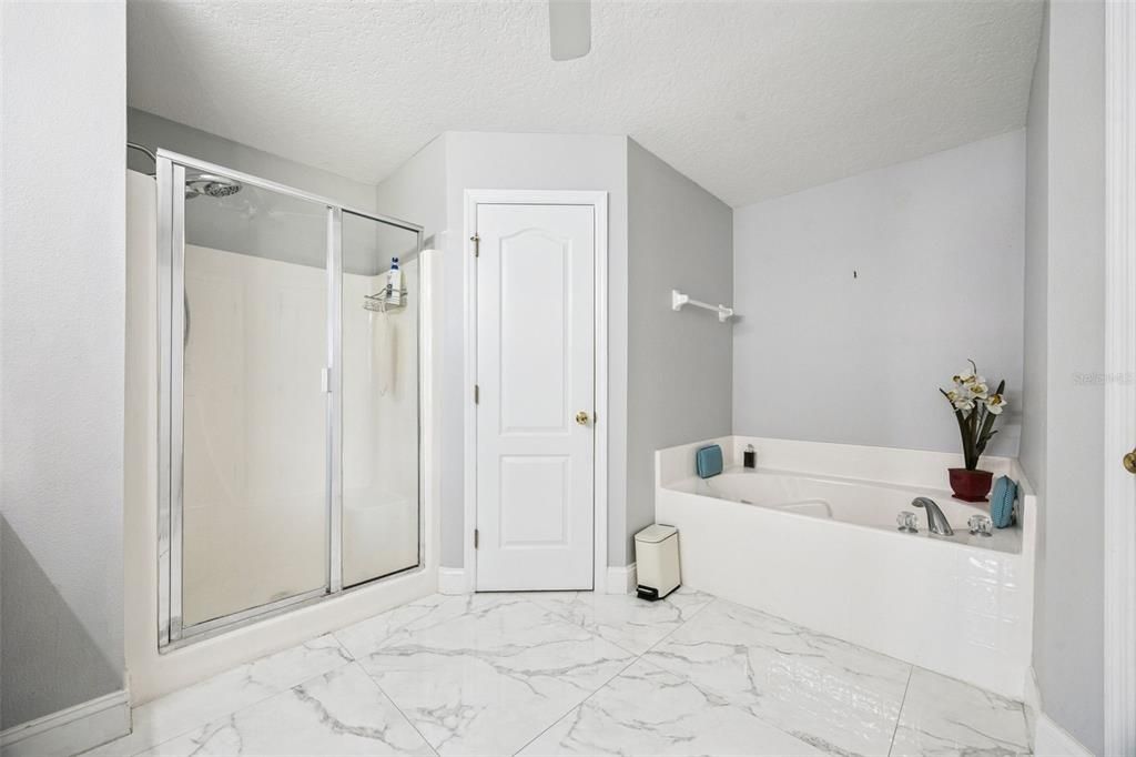 En Venta: $485,000 (4 camas, 2 baños, 2279 Pies cuadrados)