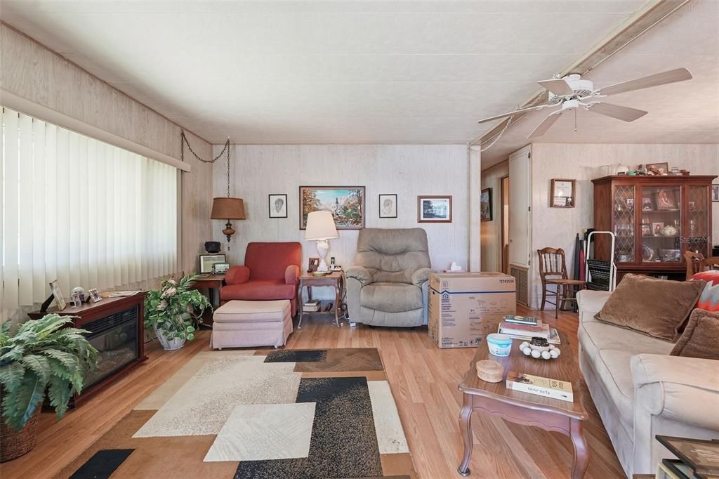 En Venta: $130,000 (2 camas, 2 baños, 960 Pies cuadrados)