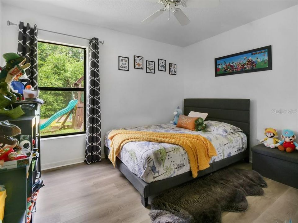 En Venta: $415,000 (4 camas, 2 baños, 1490 Pies cuadrados)