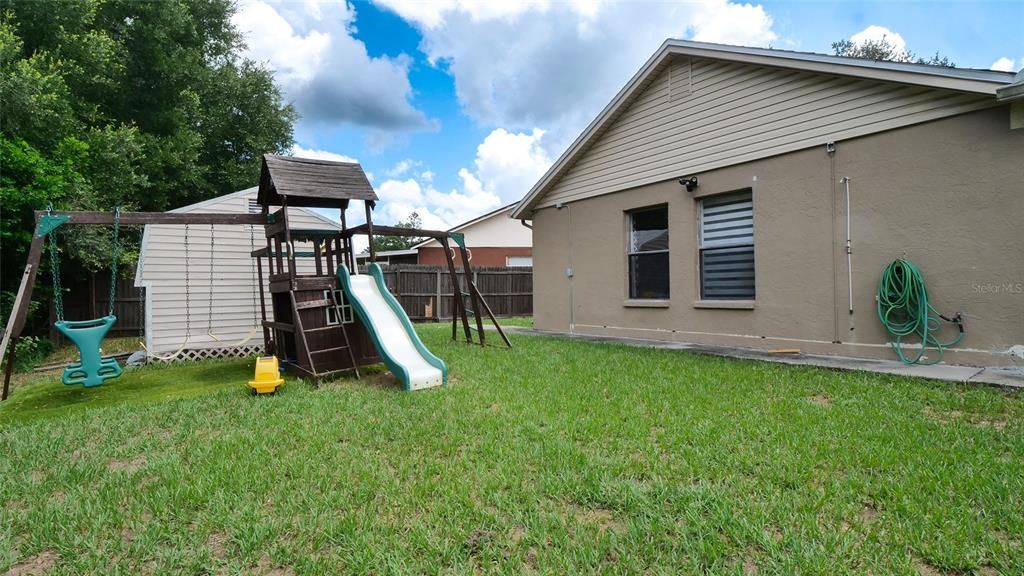 En Venta: $415,000 (4 camas, 2 baños, 1490 Pies cuadrados)