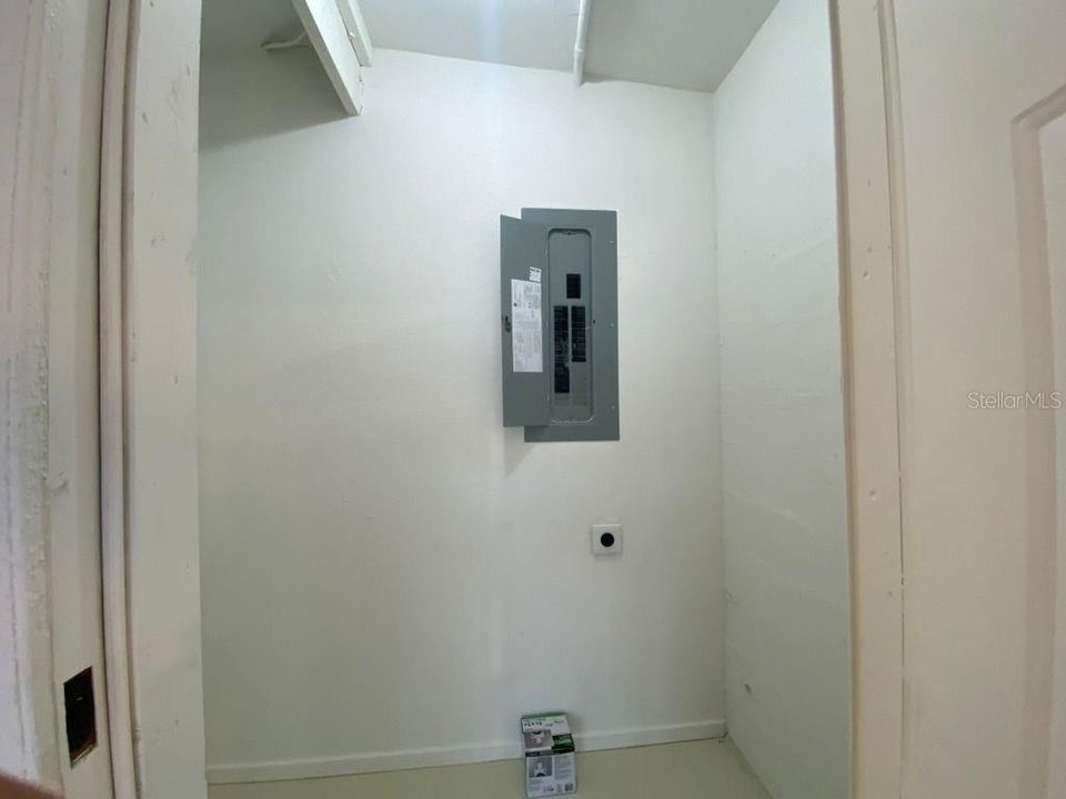 В аренду: $2,000 (4 спален, 2 ванн, 1410 Квадратных фут)