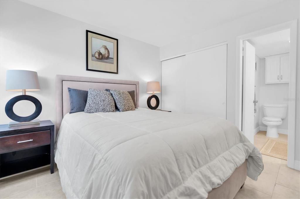 En Venta: $209,000 (2 camas, 2 baños, 1045 Pies cuadrados)