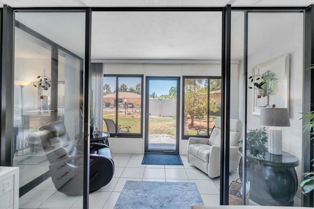 En Venta: $209,000 (2 camas, 2 baños, 1045 Pies cuadrados)