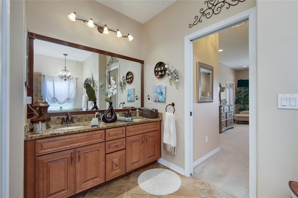 For Sale: $450,000 (4 beds, 2 baths, 2018 Square Feet)