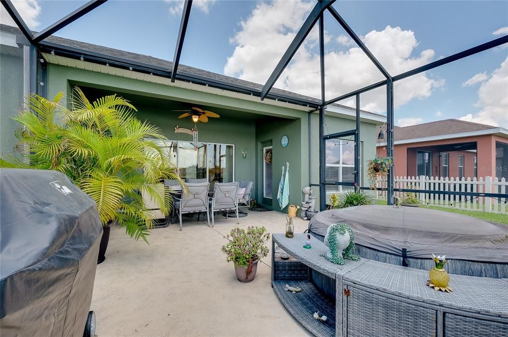 For Sale: $450,000 (4 beds, 2 baths, 2018 Square Feet)