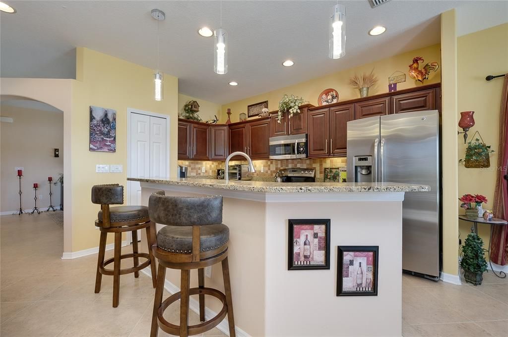 For Sale: $450,000 (4 beds, 2 baths, 2018 Square Feet)