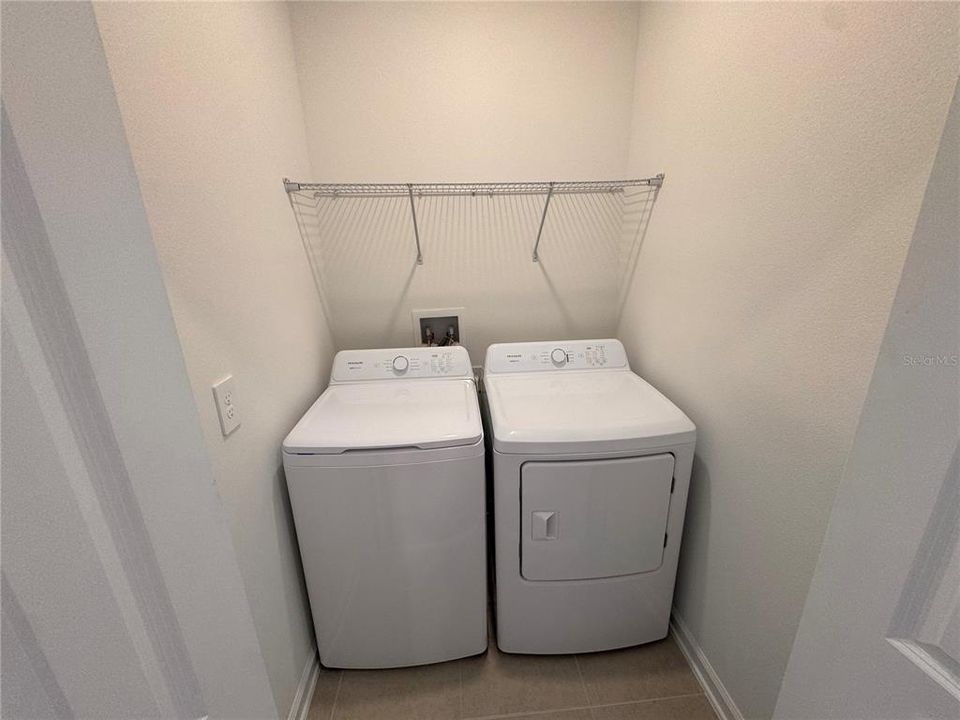 For Rent: $2,350 (3 beds, 2 baths, 1689 Square Feet)