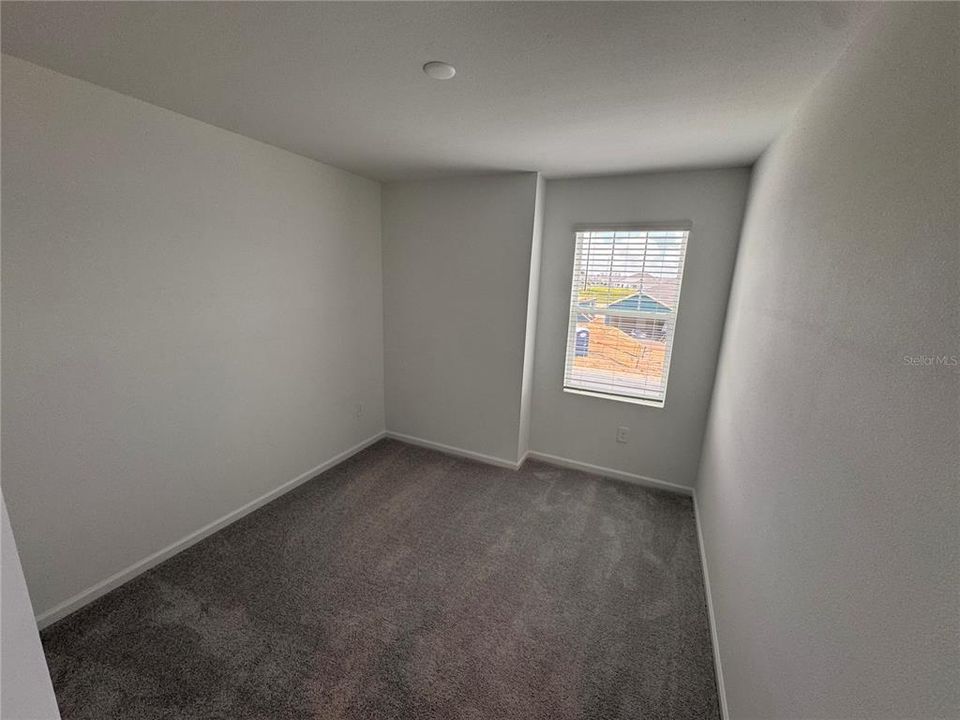 For Rent: $2,350 (3 beds, 2 baths, 1689 Square Feet)