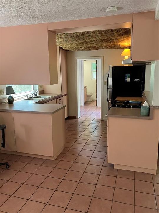 En Venta: $274,900 (2 camas, 1 baños, 979 Pies cuadrados)
