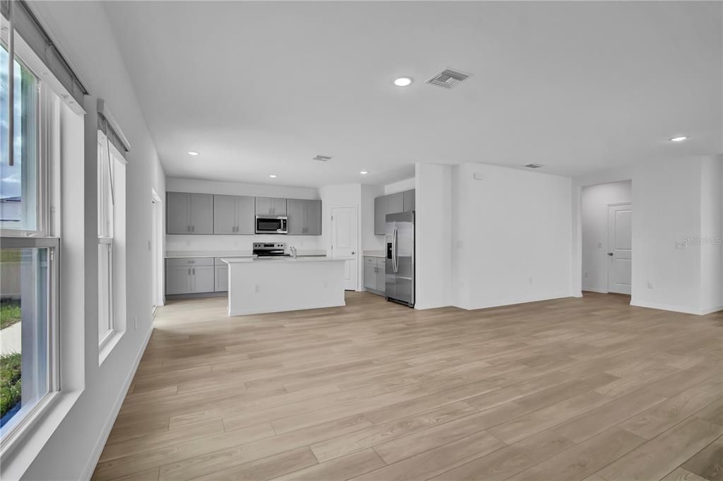 В аренду: $2,800 (5 спален, 3 ванн, 2470 Квадратных фут)