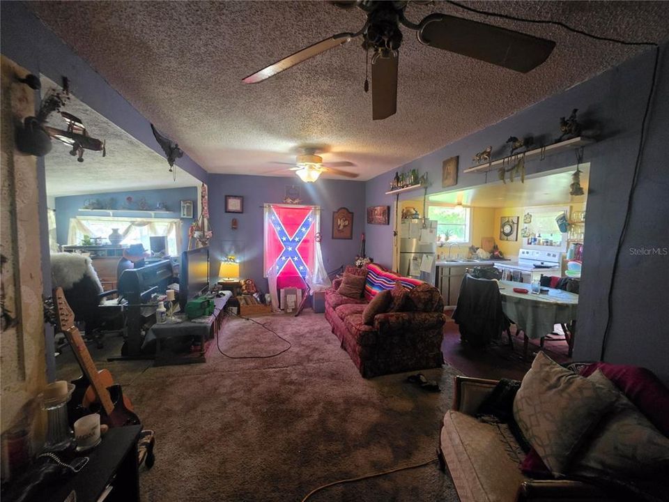 For Sale: $72,111 (2 beds, 1 baths, 902 Square Feet)