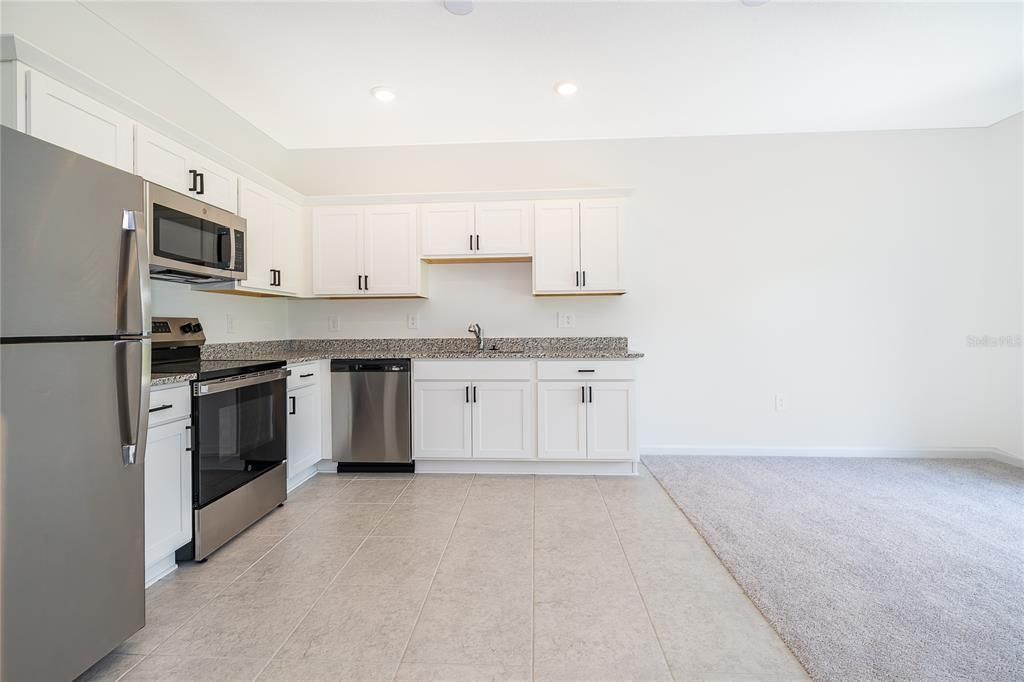 For Rent: $1,900 (3 beds, 2 baths, 1480 Square Feet)
