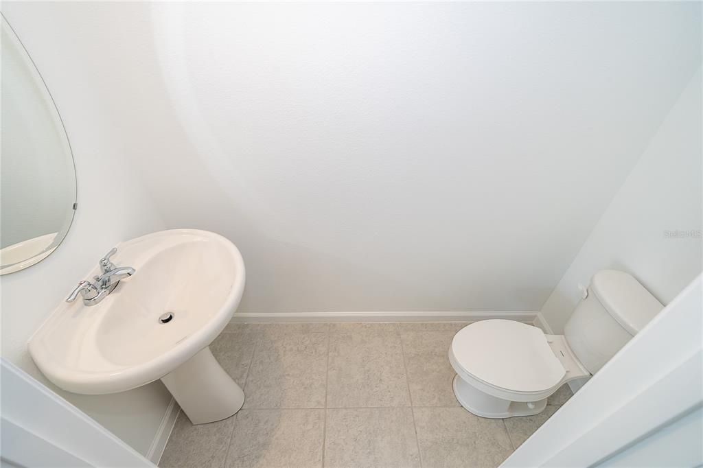 For Rent: $1,900 (3 beds, 2 baths, 1480 Square Feet)