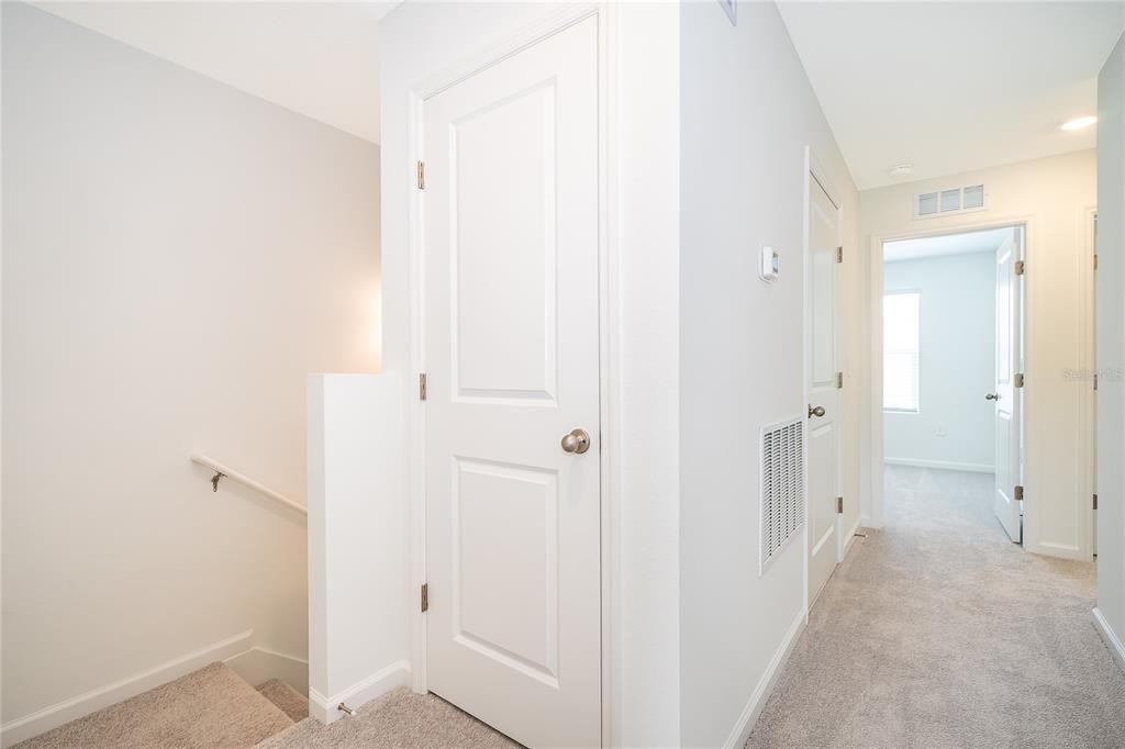 For Rent: $1,900 (3 beds, 2 baths, 1480 Square Feet)