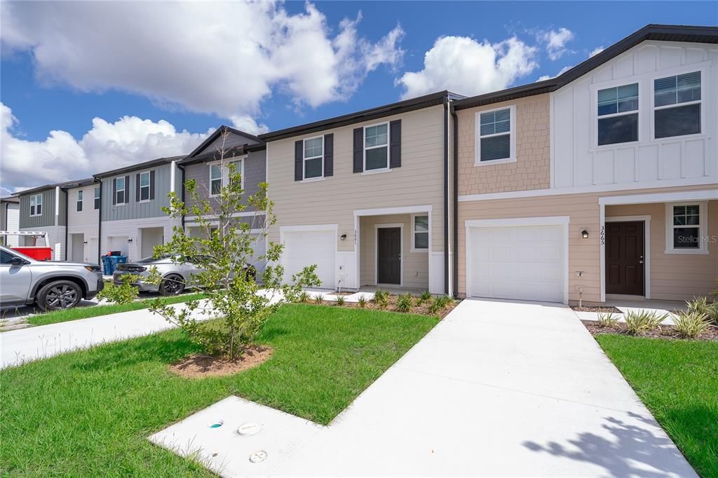 For Rent: $1,900 (3 beds, 2 baths, 1480 Square Feet)