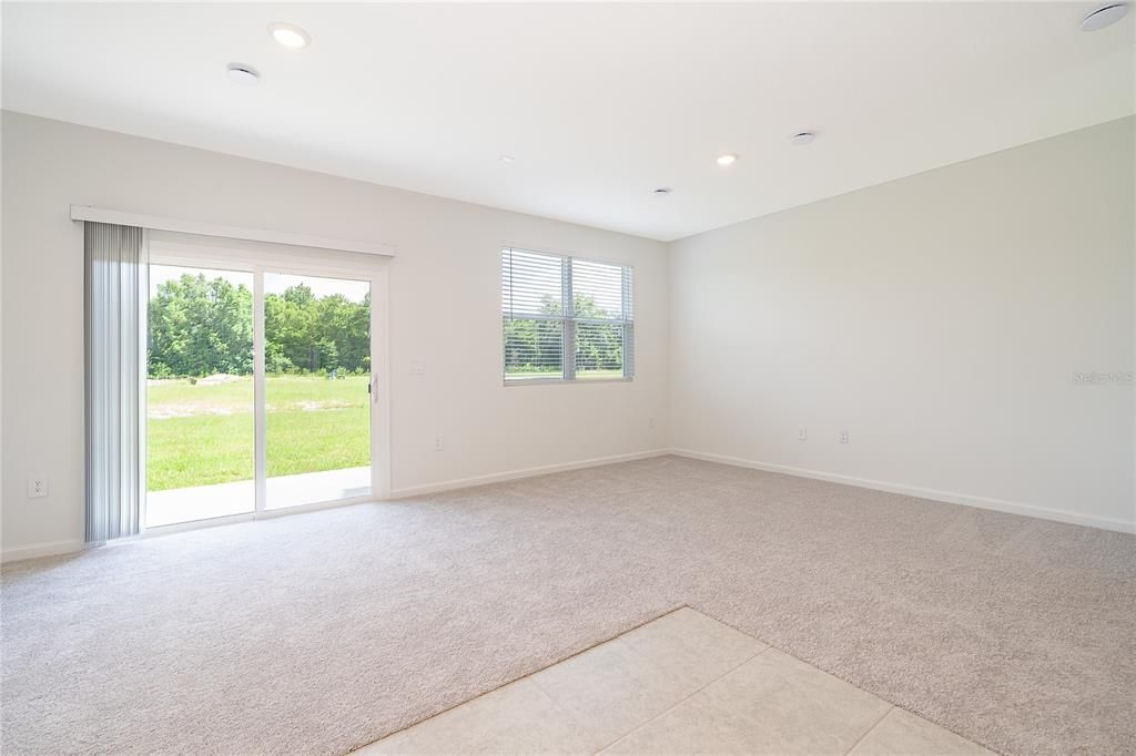 For Rent: $1,900 (3 beds, 2 baths, 1480 Square Feet)