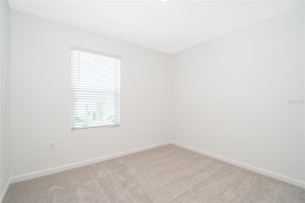 For Rent: $1,900 (3 beds, 2 baths, 1480 Square Feet)