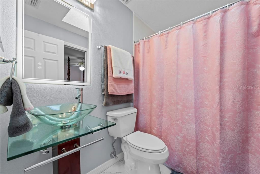 На продажу: $414,990 (3 спален, 3 ванн, 1902 Квадратных фут)