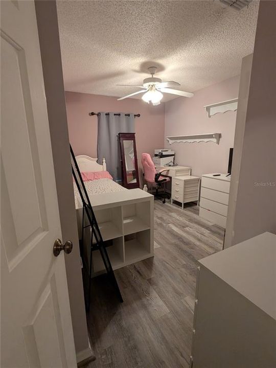 For Sale: $295,000 (3 beds, 2 baths, 1346 Square Feet)