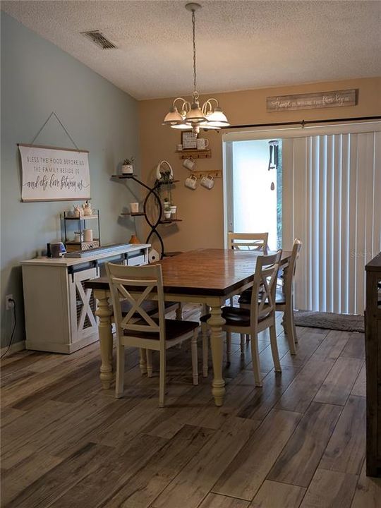 For Sale: $295,000 (3 beds, 2 baths, 1346 Square Feet)