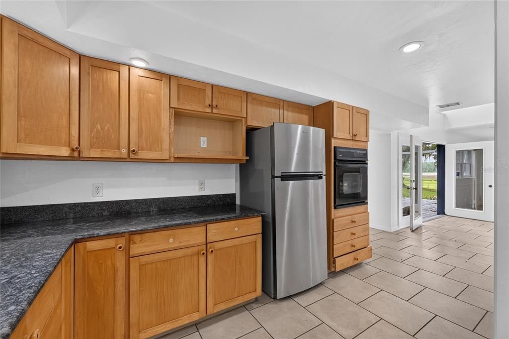 En Venta: $399,900 (3 camas, 2 baños, 2081 Pies cuadrados)