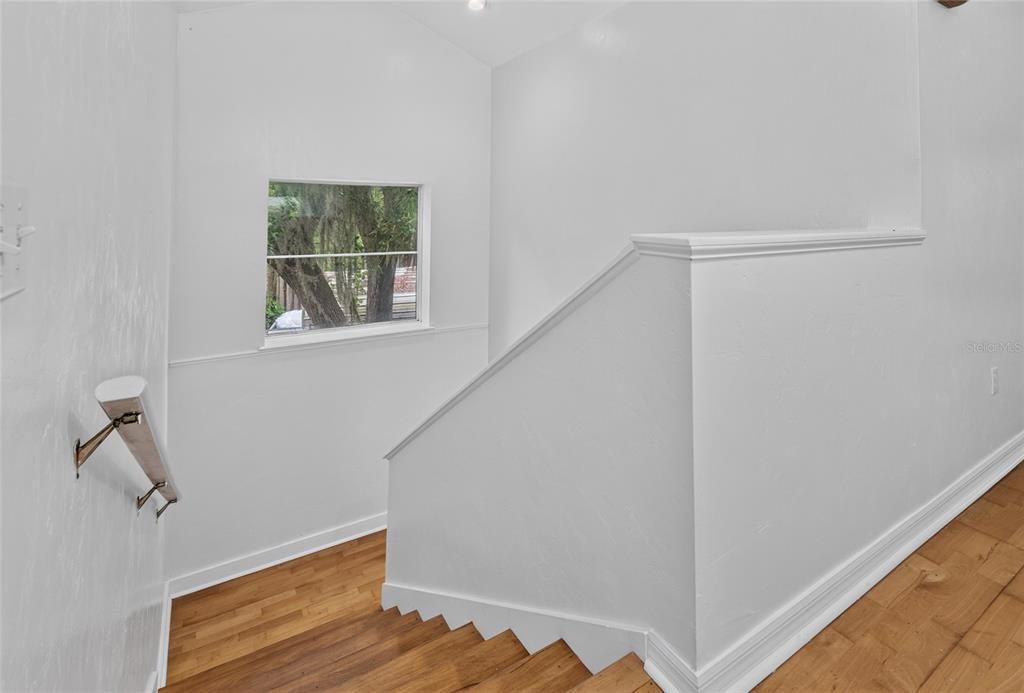 En Venta: $399,900 (3 camas, 2 baños, 2081 Pies cuadrados)