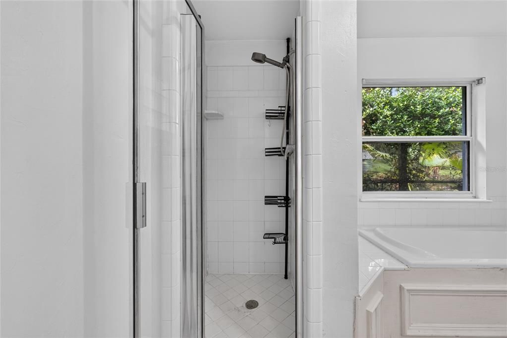 En Venta: $399,900 (3 camas, 2 baños, 2081 Pies cuadrados)