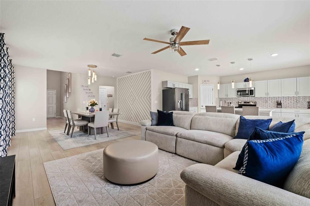 For Rent: $2,900 (5 beds, 3 baths, 2471 Square Feet)