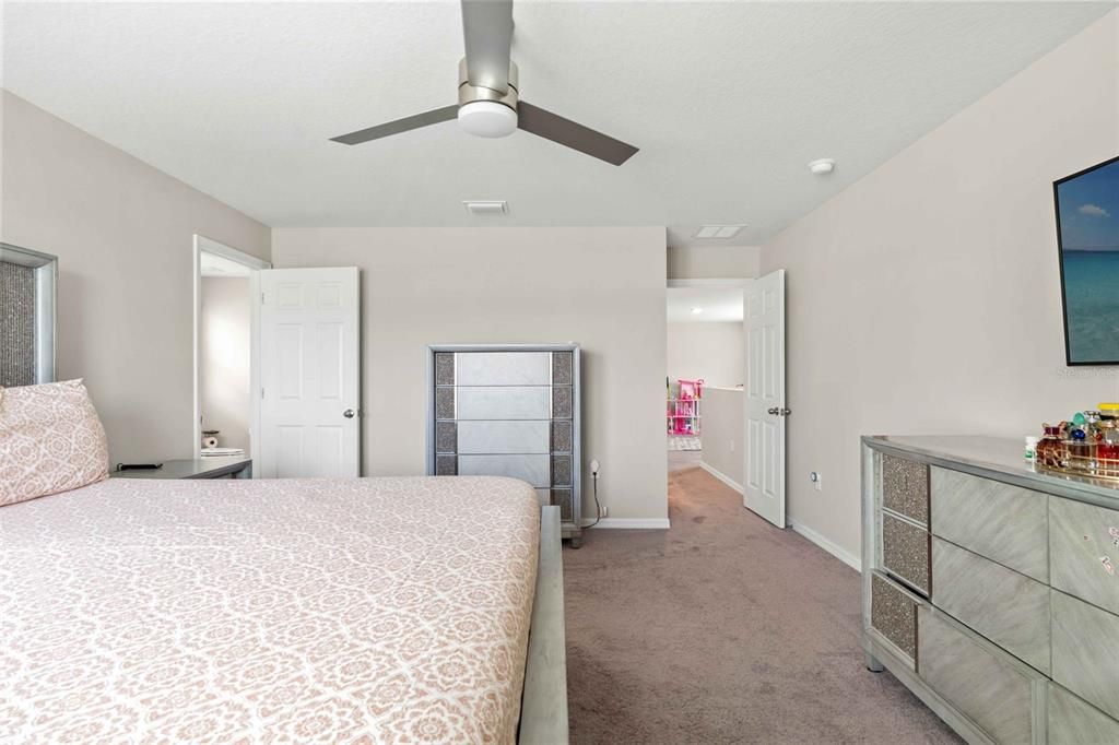 For Rent: $2,900 (5 beds, 3 baths, 2471 Square Feet)