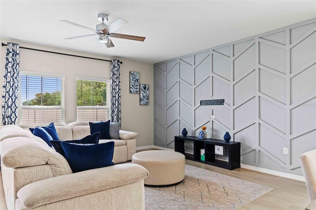 For Rent: $2,900 (5 beds, 3 baths, 2471 Square Feet)