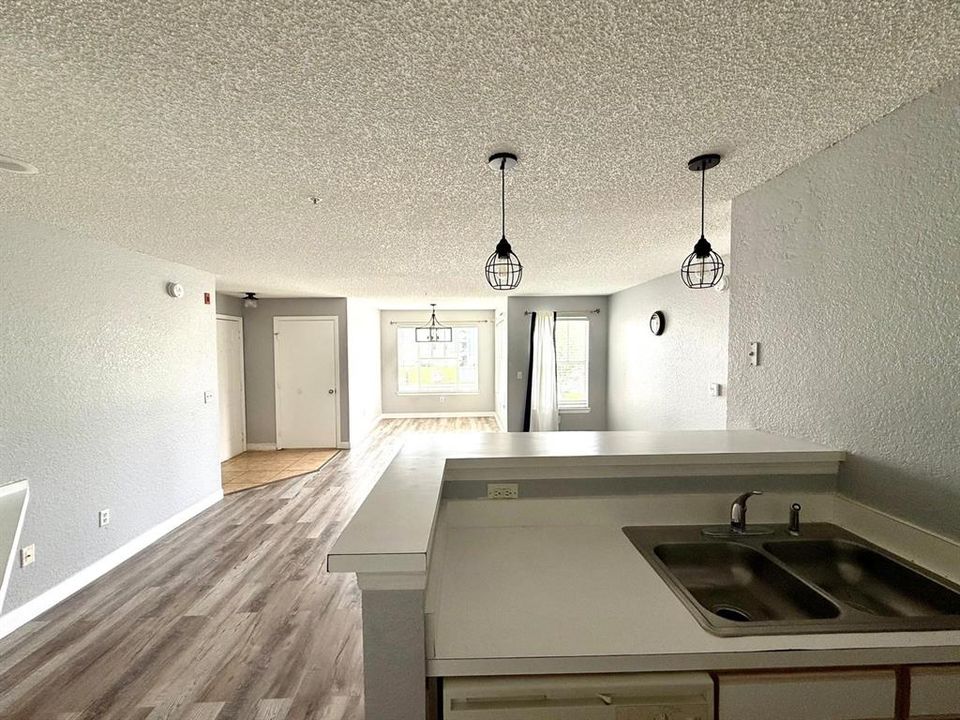 В аренду: $1,490 (2 спален, 2 ванн, 1026 Квадратных фут)