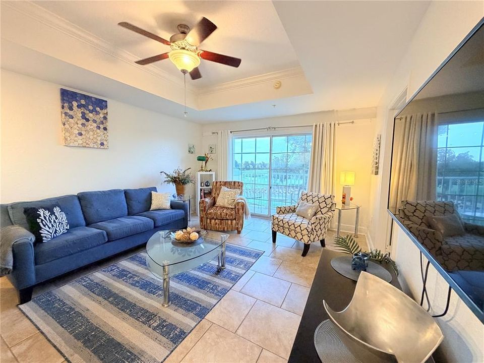 For Sale: $199,000 (1 beds, 1 baths, 823 Square Feet)
