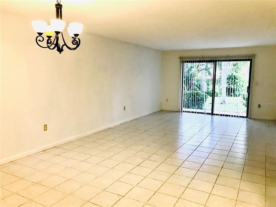 En Renta: $2,000 (3 camas, 2 baños, 1512 Pies cuadrados)