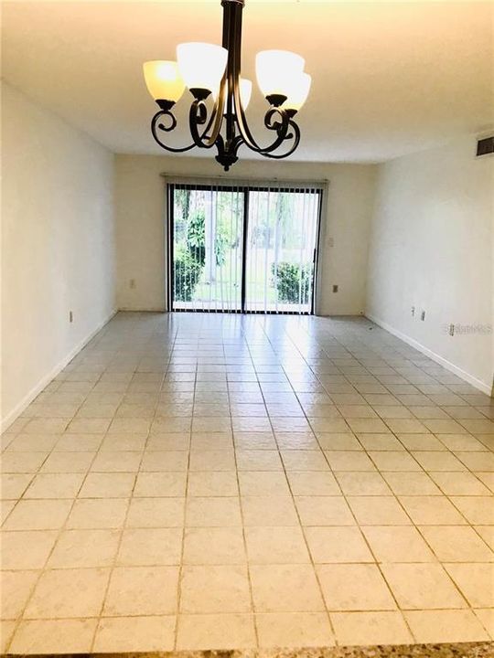 En Renta: $2,000 (3 camas, 2 baños, 1512 Pies cuadrados)