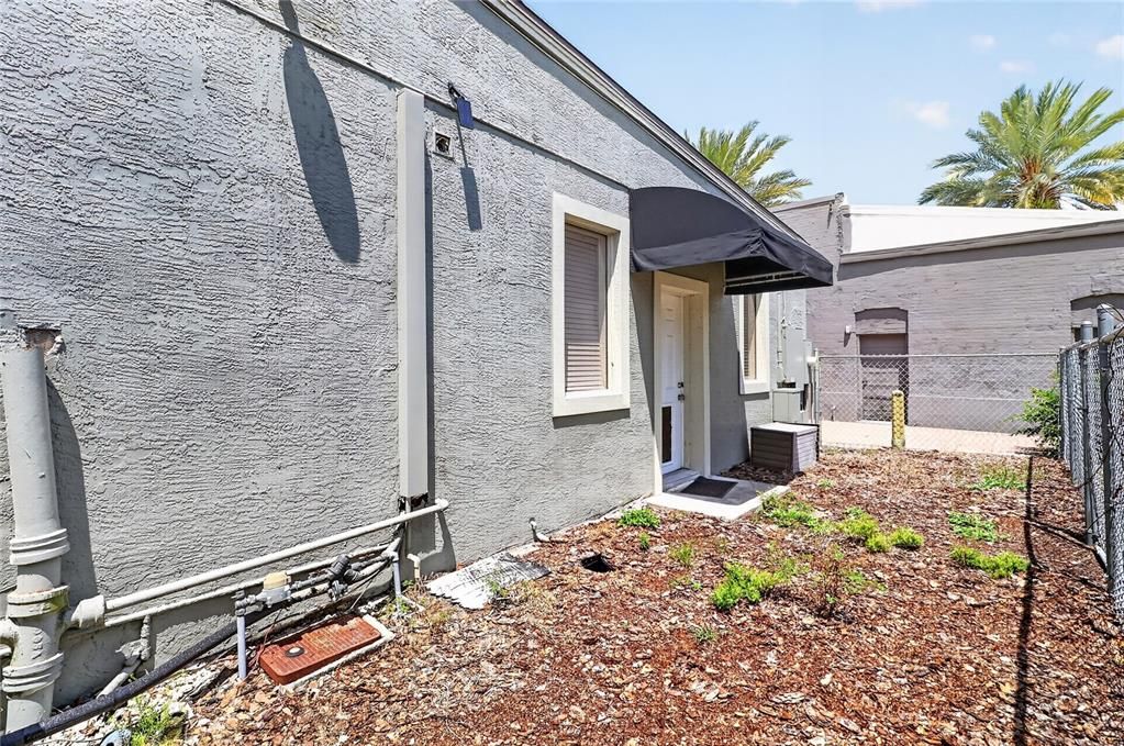 For Sale: $999,999 (0 beds, 0 baths, 5186 Square Feet)