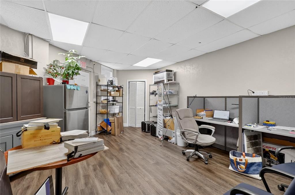 For Sale: $999,999 (0 beds, 0 baths, 5186 Square Feet)