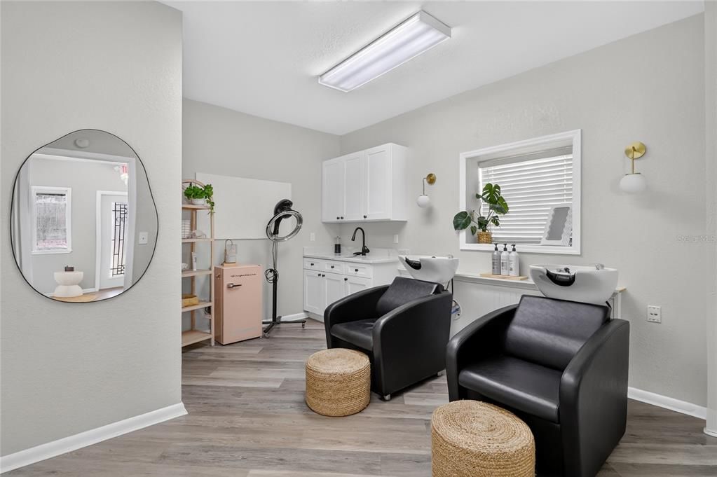 For Sale: $999,999 (0 beds, 0 baths, 5186 Square Feet)