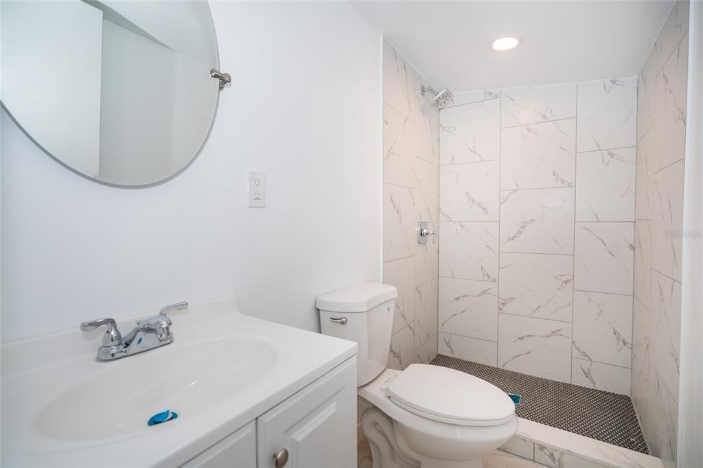 En Venta: $320,000 (4 camas, 2 baños, 1113 Pies cuadrados)