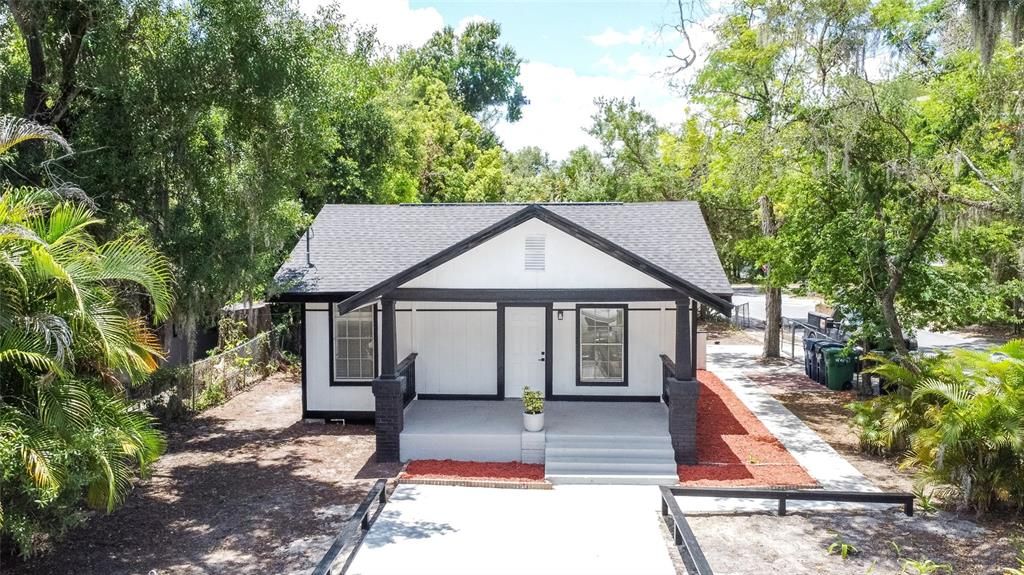 En Venta: $320,000 (4 camas, 2 baños, 1113 Pies cuadrados)