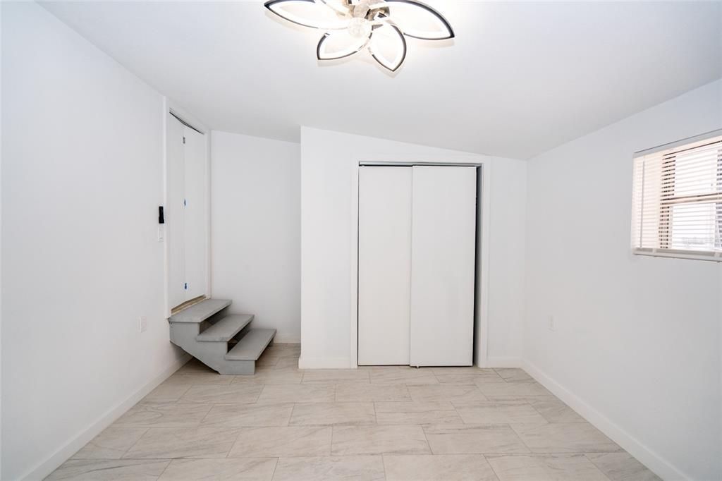 En Venta: $320,000 (4 camas, 2 baños, 1113 Pies cuadrados)