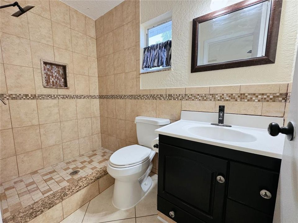 В аренду: $2,200 (3 спален, 2 ванн, 1106 Квадратных фут)