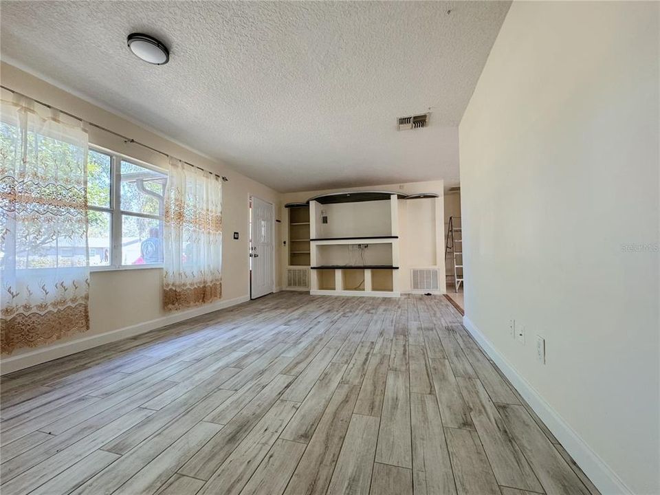 В аренду: $2,200 (3 спален, 2 ванн, 1106 Квадратных фут)